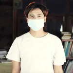 กักตัวกอดใจ
