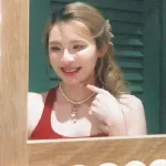 พรุ่งนี้