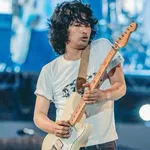 อยากได้ยินว่ารักกัน