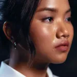 น้ำค้างบนหญ้า น้ำตาบนแก้ม