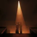 แสงสว่างปลายอุโมงค์