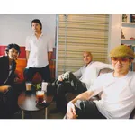 รออยู่ตรงนี้